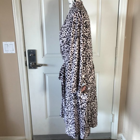 NWT Thalia Sodi Robe & Chemise Set Animal Print - Picture 4 of 8